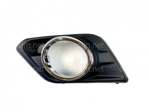 Рамка \ Кришка протитуманної фари ліва Nissan X-Trail/Rogue T32 2014-2016