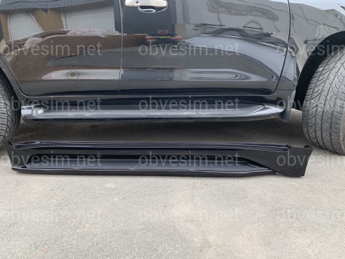 Пороги бічні Lexus LX 570 / Toyota Land Cruiser 200 2007-2021 у стилі LX 570 2016+ колір чорний