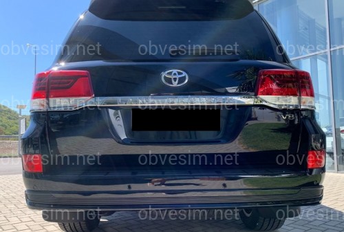 Обвіс спідниця заднього бампера Executive Lounge Toyota Land Cruiser 200 2015-2021 стиль 2019 / 2021 чорний колір