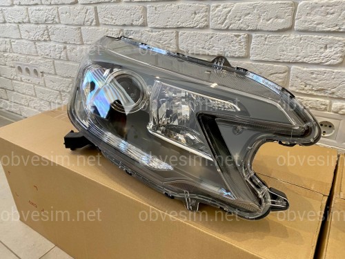 Фара права галоген Honda CR-V 4 2012-2014