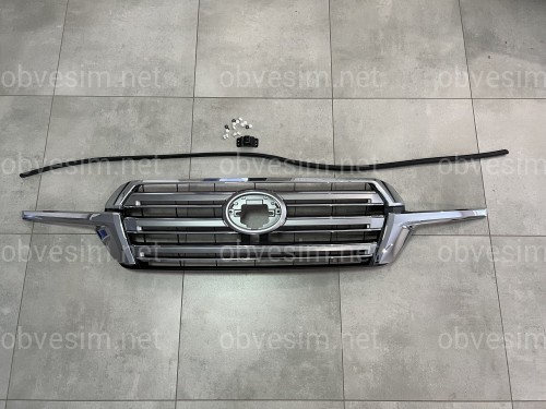 Решітка радіатора з віями Toyota Land Cruiser 200 2016+ СІРА