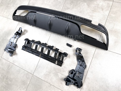 Накладка заднього бампера чорна AMG C63 (дифузор) Mercedes C-Class W205 2015-2021