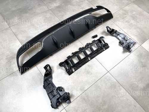 Накладка заднього бампера чорна з хромом AMG C63 (дифузор) Mercedes C-Class W205 2015-2021