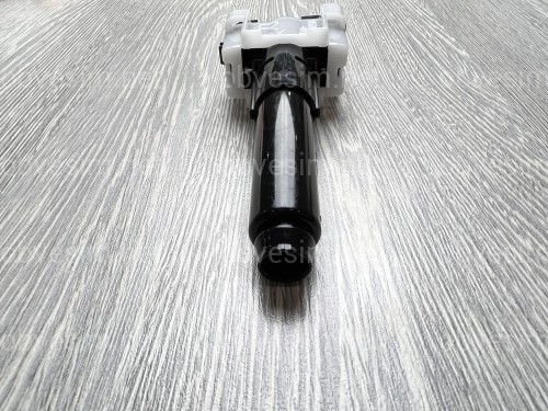 Форсунка омивача фари права Lexus GX 460 2014-2022 8520760090