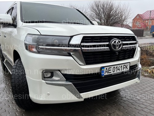 Решітка радіатора дизайн 2021 для Toyota Land Cruiser 200 2015-2021