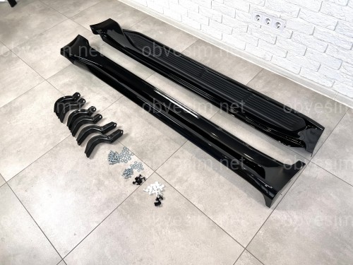 Пороги бічні Lexus LX 570 / Toyota Land Cruiser 200 2007-2021 у стилі LX 570 2016+ колір чорний