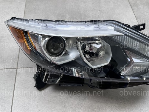 Права фара галоген Nissan Rogue Sport 2015-2019