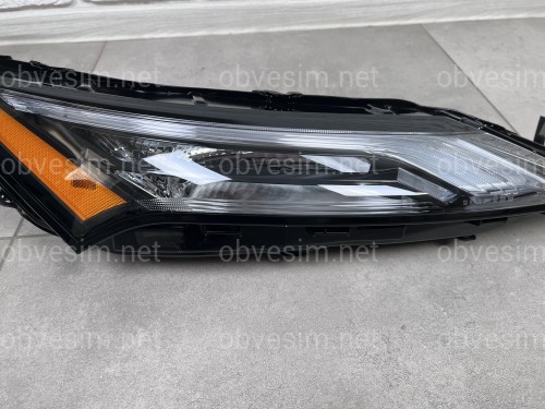 ДХО права фара верхня Nissan Rogue T33 2021+