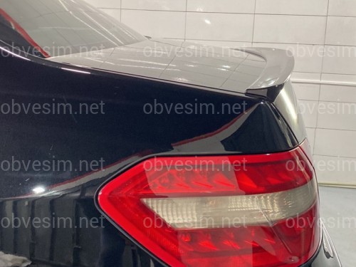 Спойлер лип на багажник Mercedes W212 2009-2016 ABS пластик колір чорний глянець