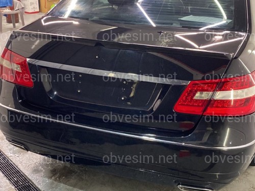 Спойлер лип на багажник Mercedes W212 2009-2016 ABS пластик колір чорний глянець