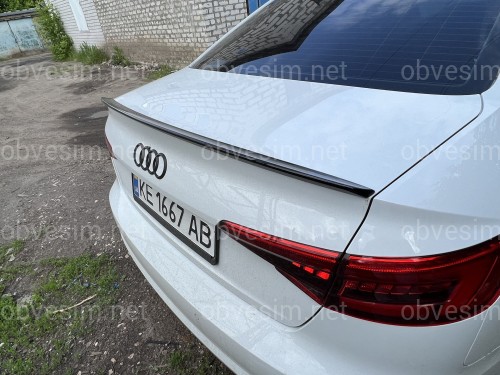 Спойлер лип на багажник Audi A4 B9 2015-ABS пластик, колір чорний глянець