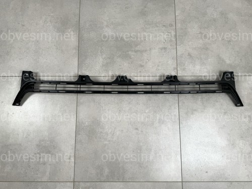 Нижня решітка бампера 531120G020 Toyota Land Cruiser Prado 150 2013-2017