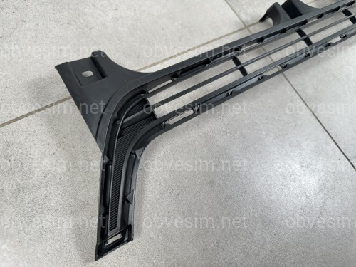 Нижня решітка бампера 531120G020 Toyota Land Cruiser Prado 150 2013-2017