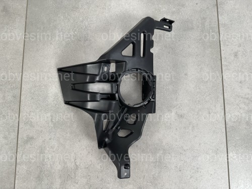 Кріплення правої протитуманної фари ОРИГІНАЛ Lexus RX 2012-2015 5212548060
