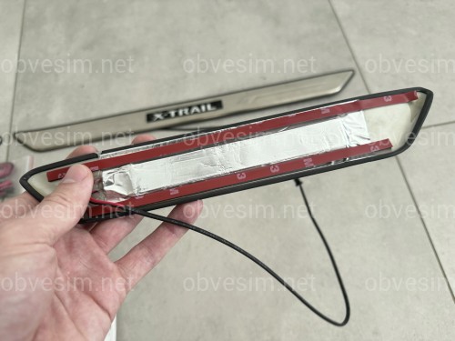 Накладки на пороги Nissan X-Trail T31 З ПІДСВІТКОЮ 2007-2013