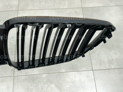 Решітка радіатора ніздрі Х5M F95 стиль BMW X5 G05 2019-2022 чорний глянець
