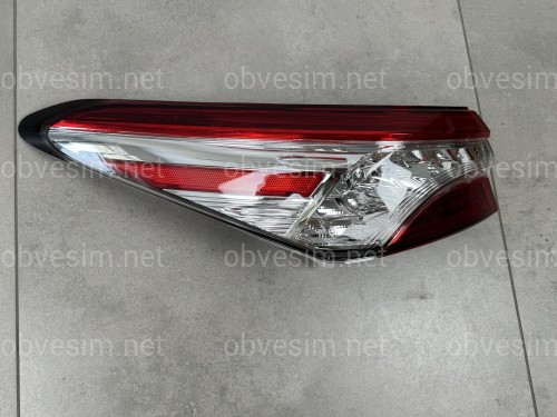 Задній ліхтар зовнішній лівий FULL LED Toyota Camry 70 USA XLE XSE 2017-2020 1шт.