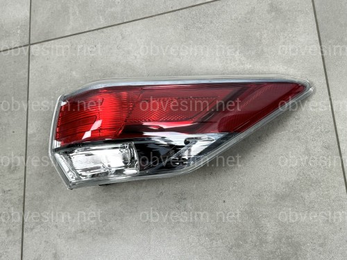 Задній ліхтар зовнішній правий Toyota Highlander 2014-2016