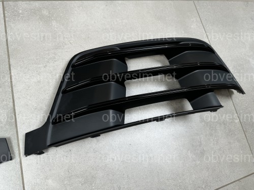 Решітки бамперу S-Line БЕЗ РАДАРУ Audi Q7 4M 2015-2019 чорні 2шт, ліва 4M0 807 681 D GXE T94 / права 4M0 807 682 D GXE T94