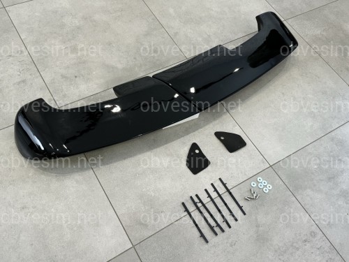 Спойлер козирок Toyota Land Cruiser 105 1998-2007 распашонка 2 двери ABS пластик, чорний глянець