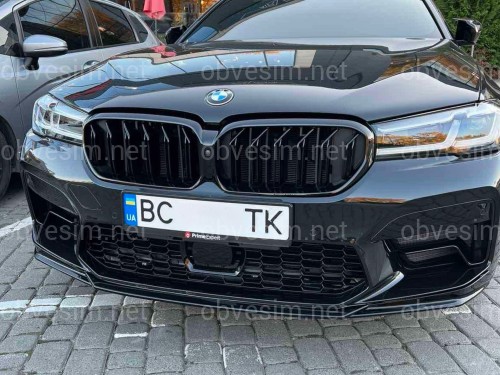 Накладка переднього бампера Competition style BMW 5 series G30 G31 ТІЛЬКИ ДОБАМПЕРА В СТИЛІ M5 F90 LCI 2020, чорний глянець