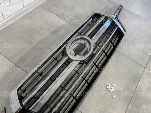 Решітка радіатора дизайн 2019 для Toyota Land Cruiser 200 2015-2021