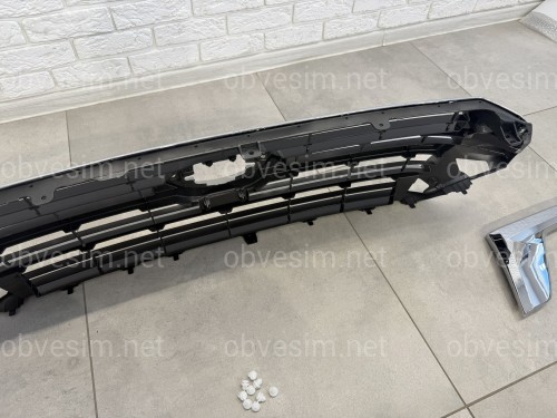 Решітка радіатора дизайн 2019 для Toyota Land Cruiser 200 2015-2021