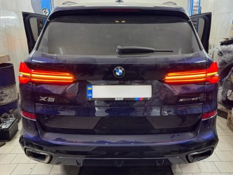 Ліхтарі стопи LCI 2023+ рестайлінг для BMW X5 G05 2018-2022 4шт З НАДПИСОМ BMW