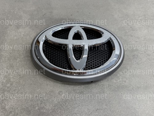 Емблема з подіумом Toyota Land Cruiser Prado 150 2013-2017