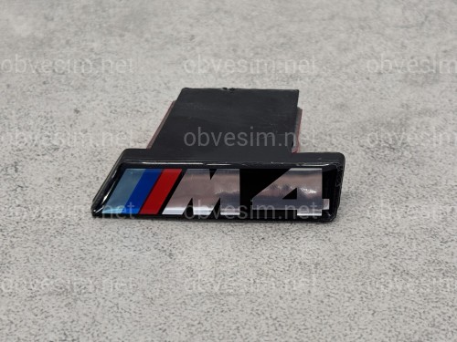 Шильдик в радіаторну решітку М4 для BMW 4 series F32/F33/F36 2013-2020