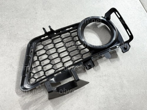 Накладка на протитуманну фару ліва M пакет 51118062631 BMW 3 series F30 F31 2012-2018