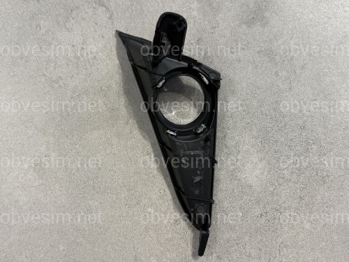 Накладка протитуманної фари права 5203060040 для Lexus GX 460 2014-2021
