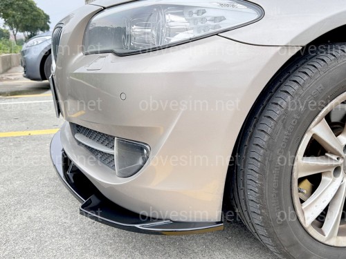 Спідниця накладка переднього бампера BMW 5 series F10 F11 2010-2013 ABS пластик, колір чорний глянець