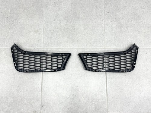 Решітки в бампер M3 look BMW 3 series F30 / F31 2012-2018 L+R