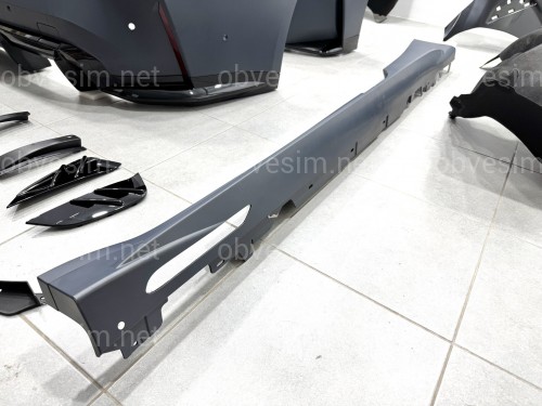 Комплект обвісу M4 G82 G83 ШИРОКА ВЕРСІЯ для BMW 4 series G22 G23 2020- (капот, крила, бампера в зборі, решітка, пороги)