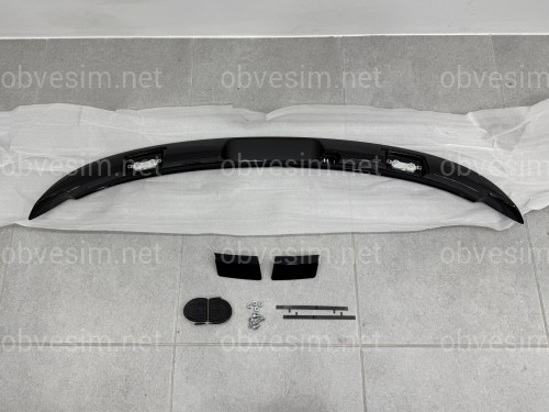 Спойлер козирок на кришку багажника Toyota Yaris 2011-2015 ABS пластик, колір чорний глянець