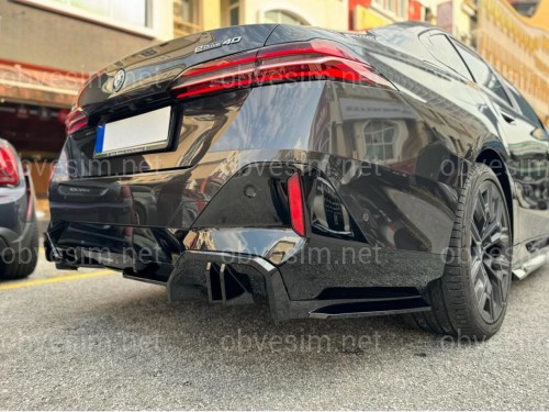 Обвіс юбка заднього бампера M-Performance для BMW 5 series G60 G61 2024-, колір чорний глянець