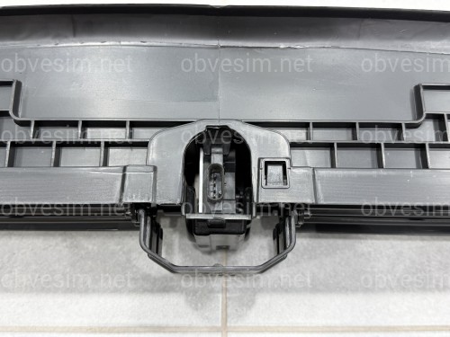 Жалюзы нижние адаптивные с моторчиком BMW 5 G30 G31 2020-2023 51749464208 рест