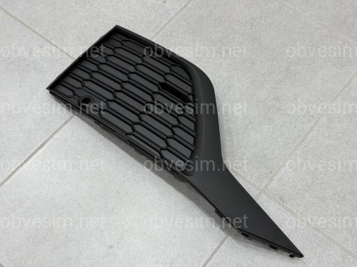 Решітка бампера права 4M0890682B S-Line BLACK для Audi Q7 2020-2024