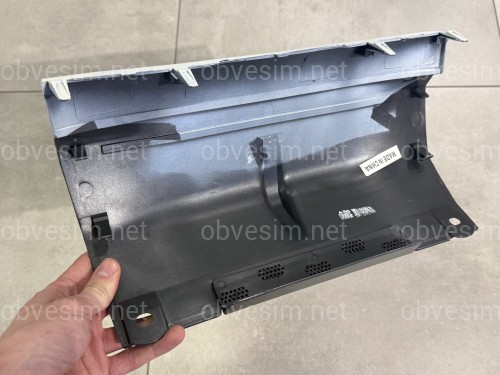 Заглушка бампера під фаркоп F-Sport Lexus LX 570 2012-2015