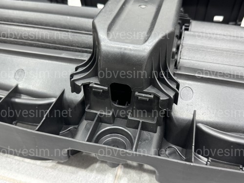 Жалюзі без моторчика 51745A22688 для BMW iX3 G08 2021+