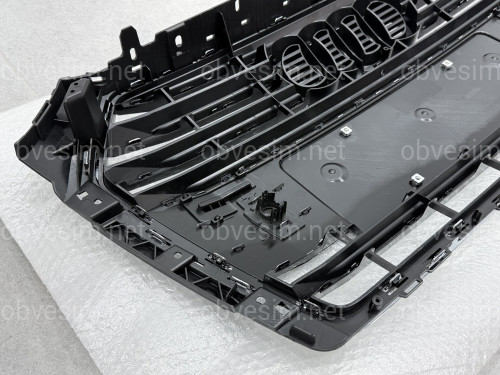 Решітка радіатора S-Line 8W0853651E T94 для Audi A4 B9 2015-2019