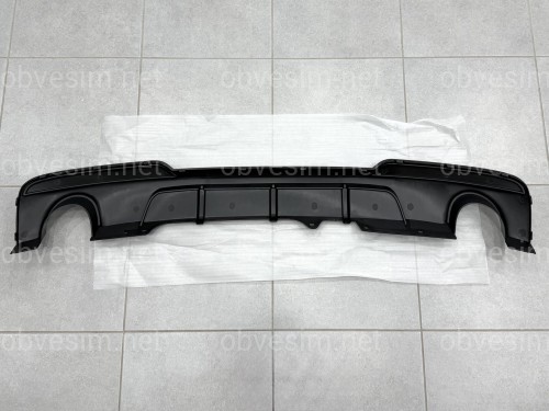 Дифузор накладка заднього бампера M-Performance BMW 5 series F10 2010-2016 під дві одинарні вихлопні труби 0---0, чорний глянець