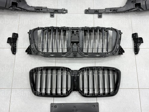 Комплект обвісу M paket LCI BMW X3 G01 2022-2024 (передній / задній бампер, пороги, арки)