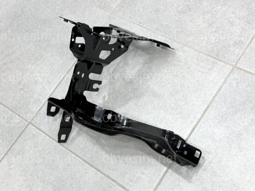 Кронштейн кріплення лівої фари 51647383857 / 51647449815 для BMW 5 series G30 G31