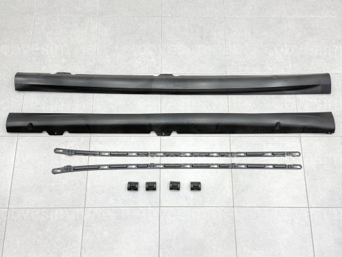 Накладки на пороги R20 для Volkswagen Golf 6 2008-2013