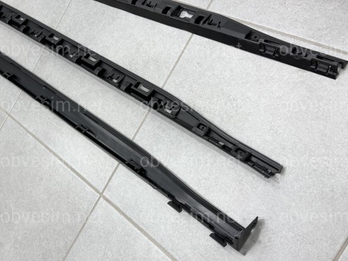Леза на пороги R-Line для Volkswagen Golf 8 2021-