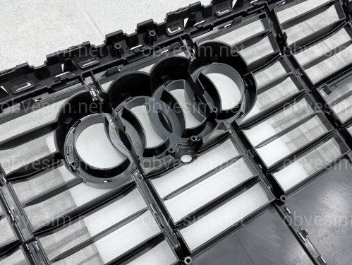 Решітка радіатора Audi Q7 2020-2024 4MO853651AHRN4