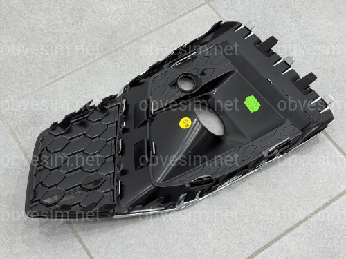 Решітка бампера ПРАВА S-Line 8W6807682T3Q7 для Audi A5 B9 2020-2025