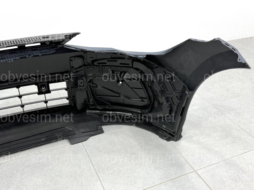 Передній бампер R LINE Volkswagen Golf 8 2021-